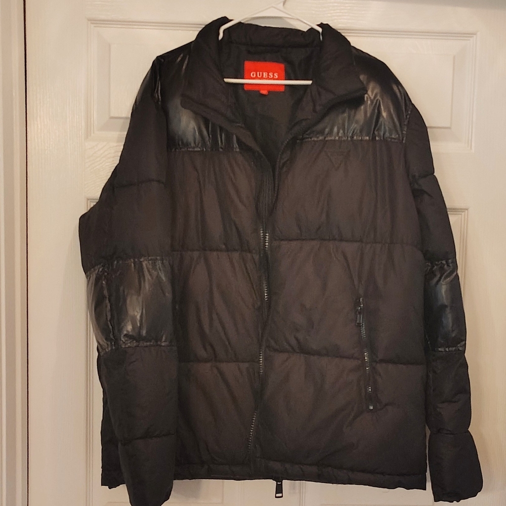 GUESS Men's Black Puffer Heavy Weight Jacket. Like New. Size XXL